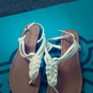 American eagle sandals